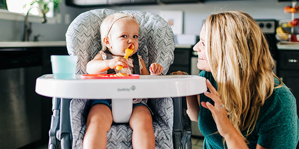 Consejos para la hora de comida de tu bebé: La Importancia de una buena silla alta